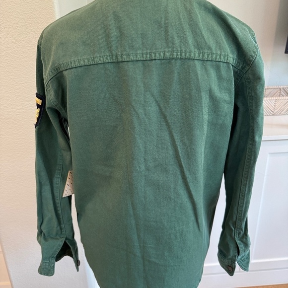 FOREVER 21 BUTTON DOWN SHIRT. SMALL. - Picture 4 of 4